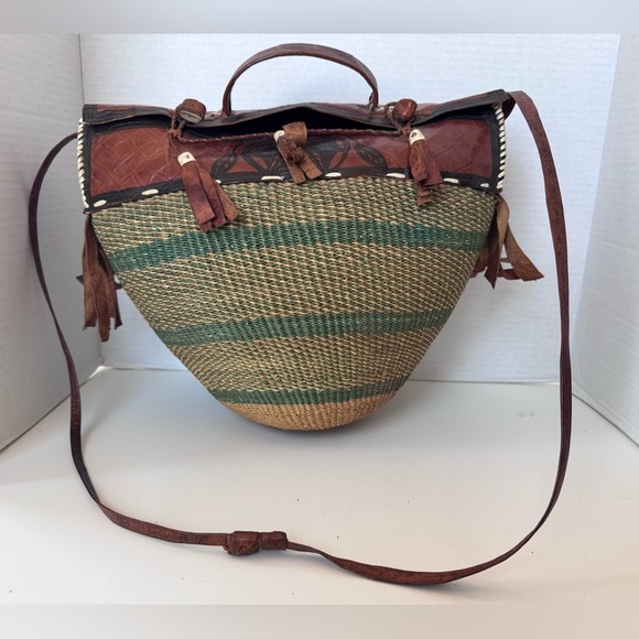 Vintage Boho Woven Tooled Leather Tote Beach Jute Bag Purse - Picture 2 of 12